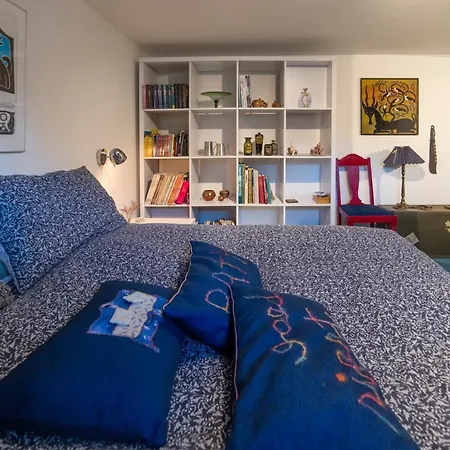 Bed & Bath 2*
